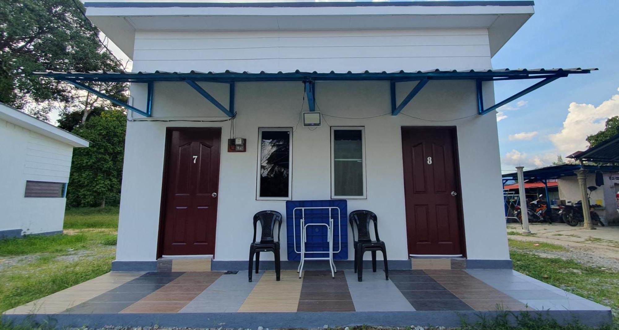 Chalet Meroloh Kuala Kangsar Exteriör bild